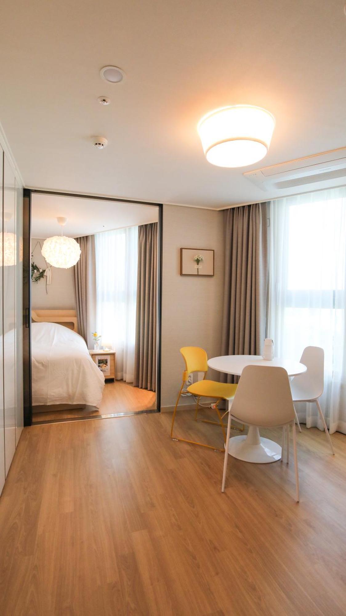 Wecostay Myeongdong Сеул Екстер'єр фото