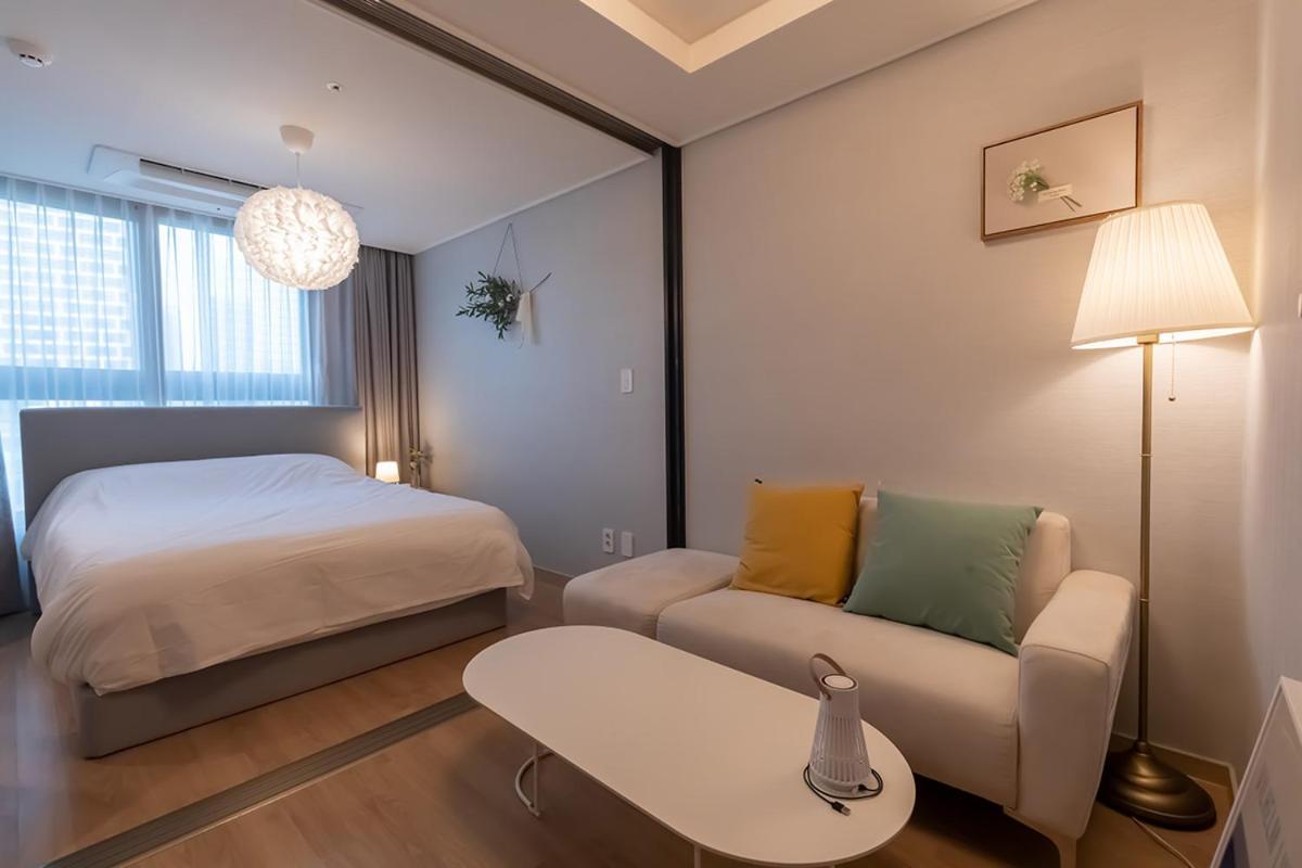 Wecostay Myeongdong Сеул Екстер'єр фото